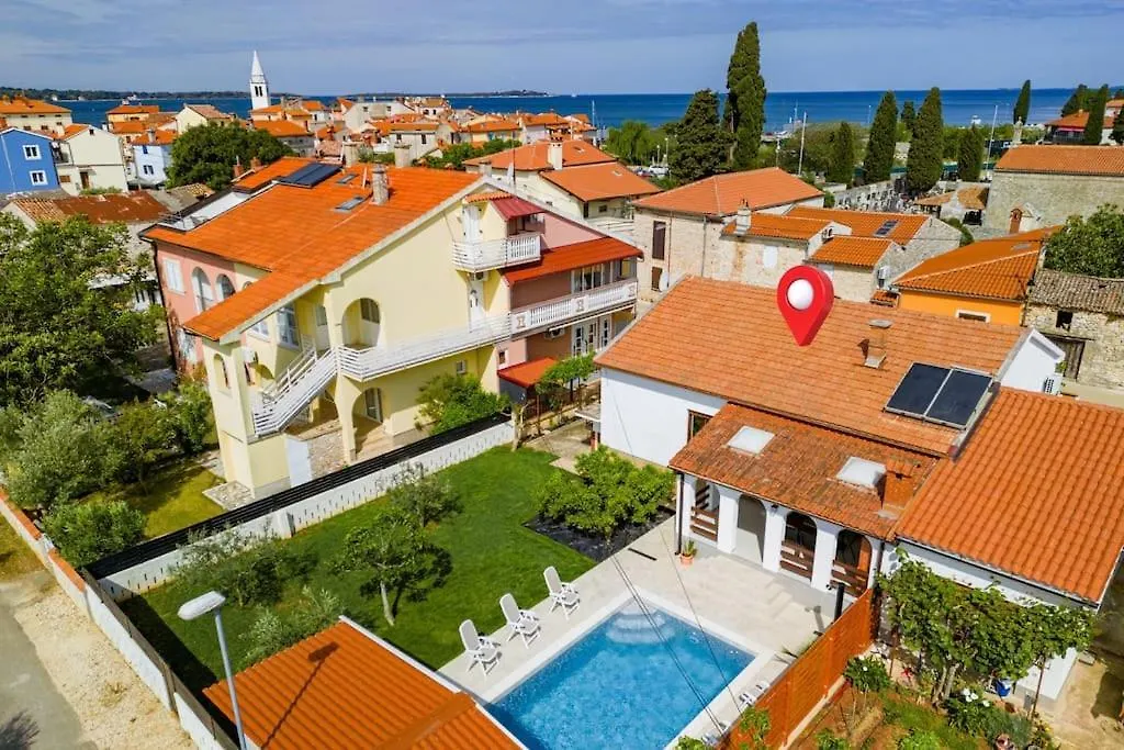 法扎纳House With Private Pool 150 M From Sea!别墅 别墅