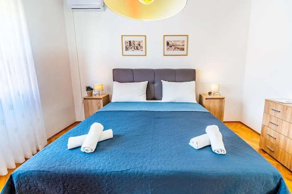 法扎纳House With Private Pool 150 M From Sea!别墅 别墅